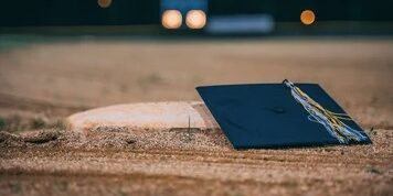 GRAD CAP FEATURE